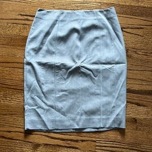 White House Black Market | Grey pencils skirt. New. Size 10.